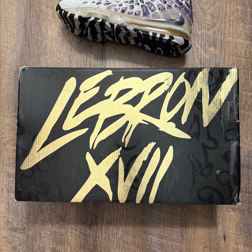 Nike LeBron 17 XVII x NBA 2K20 2K Playoffs Gamer Exclusive - Picture 13 of 13